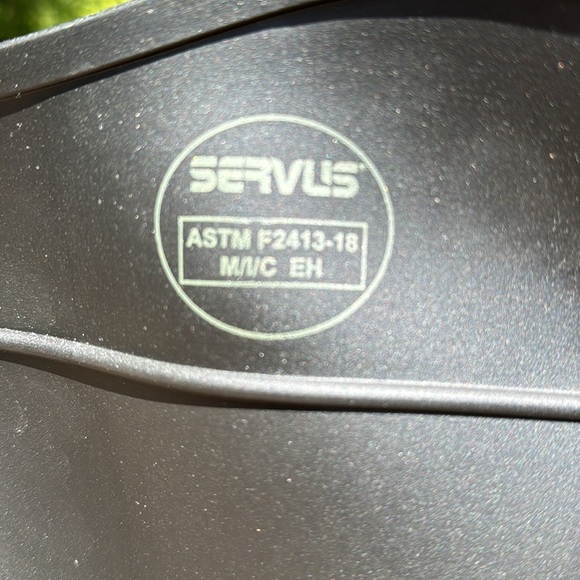 NEW HONEYWELL SERVUS STEEL TOE RUBBER BOOTS - Picture 2 of 8